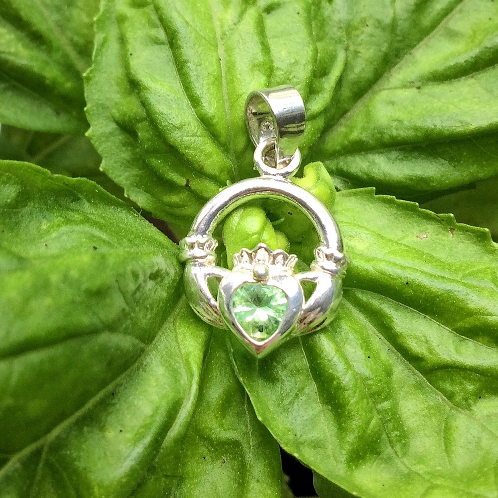 Sterling Claddagh Green Stone Pendant